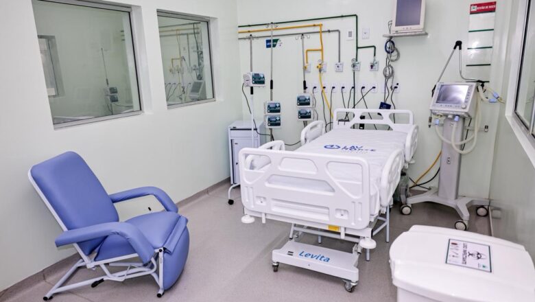 Governador entrega entrega nova UTI no Natan Portella e anuncia reforma de setor