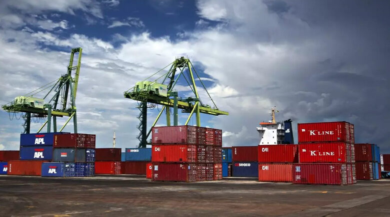 Exportações brasileiras registram alta mesmo com queda de 38% na venda aos EUA