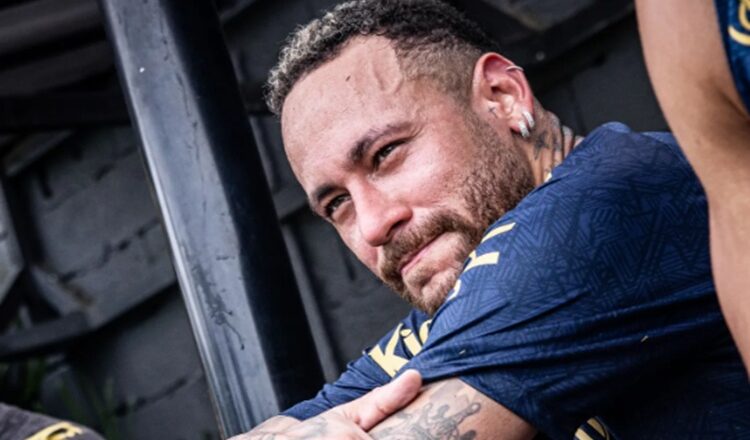 ‘Confesso que foi no limite’, posta Neymar após permanência do Santos