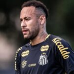 Santos tenta redução salarial e quer propor renovação até a Copa a Neymar