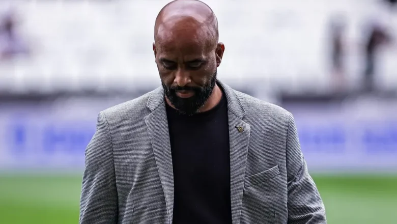 Fabinho Soldado se pronuncia após saída do Corinthians