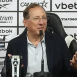 Botafogo vê 2025 como exemplo para acelerar buscas por novo técnico