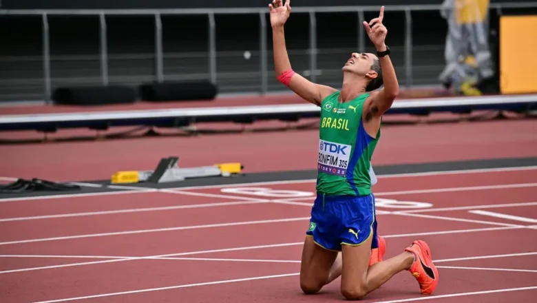 Caio Bonfim encerra 2025 com recordes e prêmio de Atleta do Ano