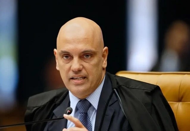 Oposição apresenta novo pedido de impeachment de Moraes