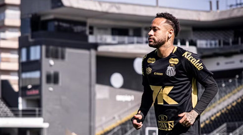 Cirurgia e renovação: semana pode decidir futuro de Neymar no Santos