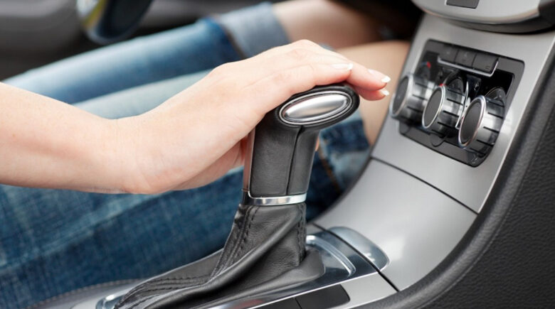 Prova prática para obter CNH poderá ser feita em carro automático; entenda