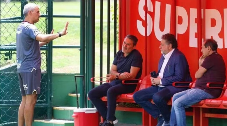 São Paulo mira jogadores com perfil de Danielzinho e não prevê grandes investimentos