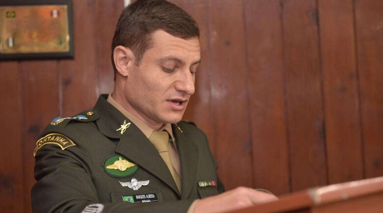 Condenado por plano de golpe se entrega à PF para cumprir prisão domiciliar