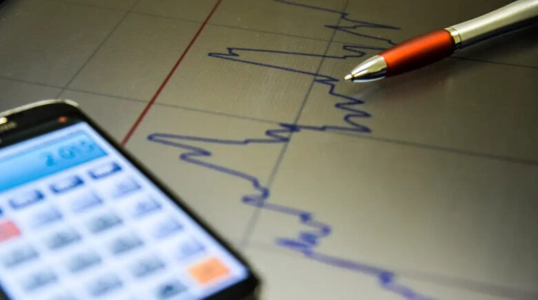 PIB desacelera e tem alta de 0,1% no terceiro trimestre, aponta dados do IBGE