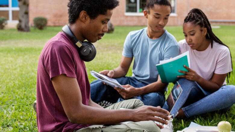 Aprender um novo idioma traz grandes benefícios ao cérebro