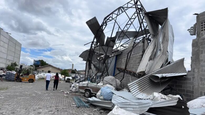 Cidade do Paraná é atingida por ventos fortes de até 180 km/h