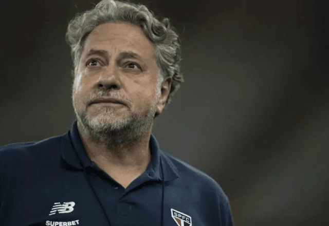 Júlio Casares renuncia à presidência do São Paulo após avanço de impeachment