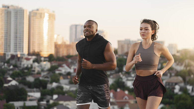 5 exercícios sem equipamentos para manter a massa muscular durante as férias