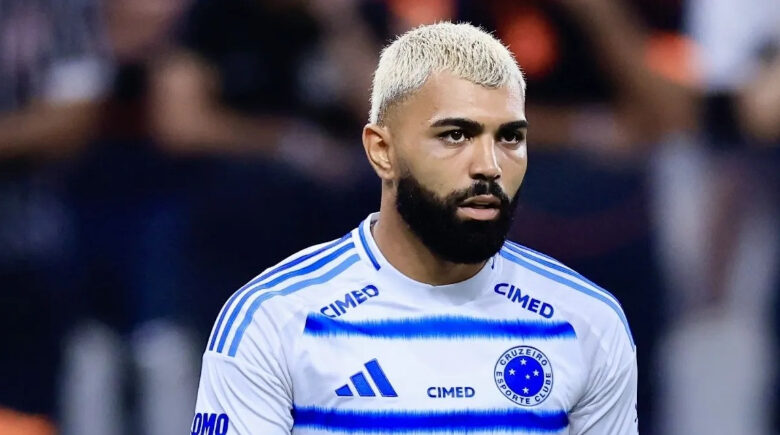Santos anuncia retorno do atacante Gabigol por empréstimo de um ano