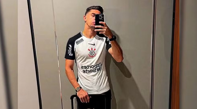 Gabriel Paulista rescinde contrato com o Besiktas e conversa com Corinthians