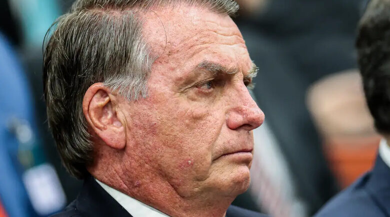 PGR defende que Bolsonaro leia para reduzir pena e receba pastores