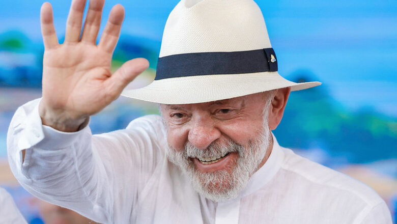 Lula deve ir a Carnaval em Recife, Salvador e Rio de olho em popularidade