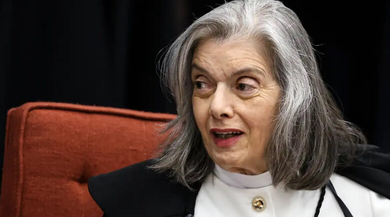 Presidente do TSE alerta para aumento de desinformação nas eleições 2026