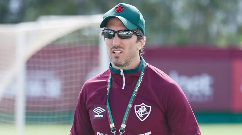 Técnico do Fluminense, Luís Zubeldía vai passar por procedimento no coração