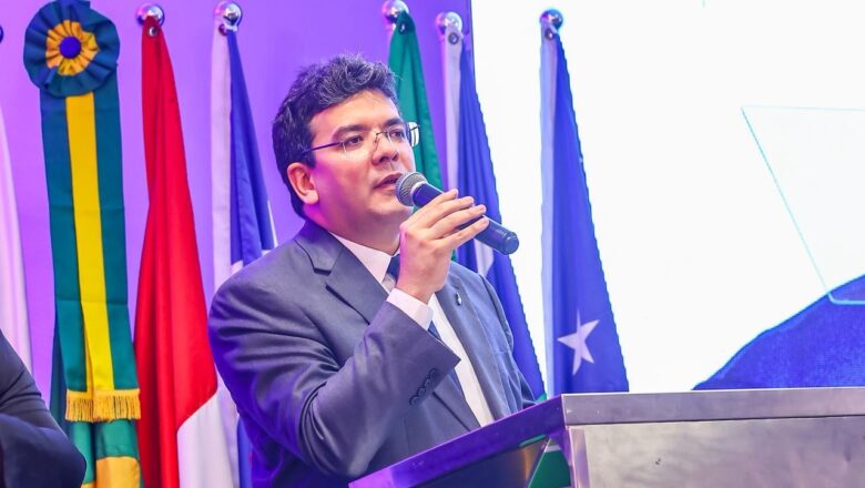 Na posse do novo presidente do Consórcio Nordeste, Rafael Fonteles defende mais acesso ao crédito e recursos para segurança pública