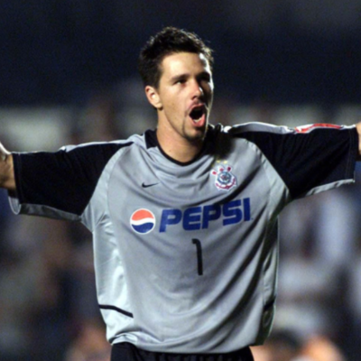 Ex-goleiro da Seleção e do Corinthians, Doni é processado por golpes imobiliários nos EUA