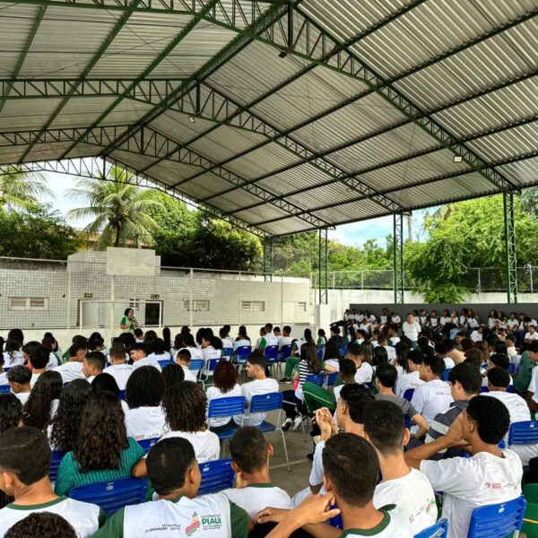 Semarh Itinerante entrega 3,6 mil mudas em ações do Pró-Verde nas escolas