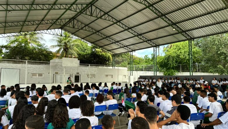Semarh Itinerante entrega 3,6 mil mudas em ações do Pró-Verde nas escolas