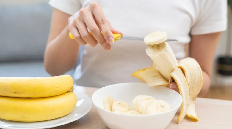 Saiba o que acontece com sua pressão arterial depois de comer bananas