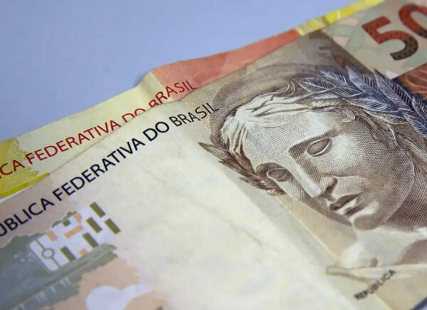 Receita Federal paga nesta sexta, lote da malha fina do Imposto de Renda de fevereiro