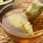 Descubra o chá que ajuda a aliviar barriga inchada e intestino inflamado