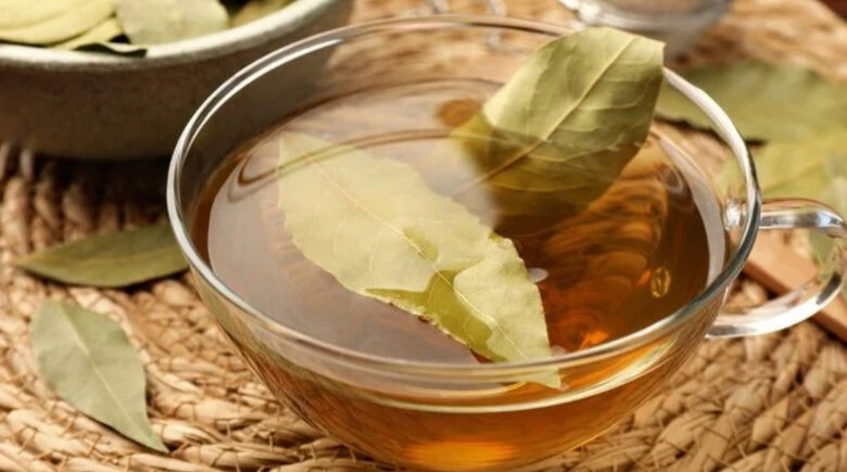 Descubra o chá que ajuda a aliviar barriga inchada e intestino inflamado