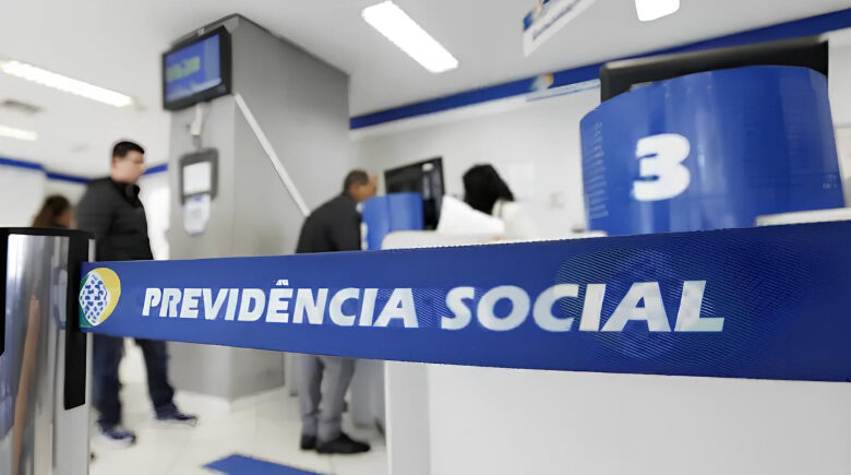 INSS divulga regras e valores do 13º salário de aposentados em 2026