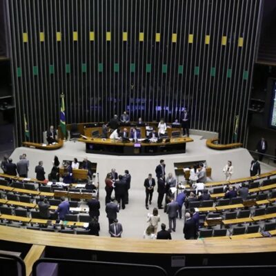 Indústrias farmacêuticas brasileiras criticam PL de quebra de patente do Mounjaro