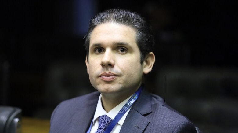 Relator da PEC 6×1 será indicado nesta semana, diz Hugo Motta
