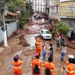 Número de mortos sobe e chega a quase 50 após fortes chuvas em Minas Gerais