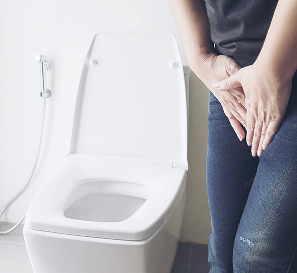 Calor e pouca água: por que o Carnaval favorece infecções urinárias