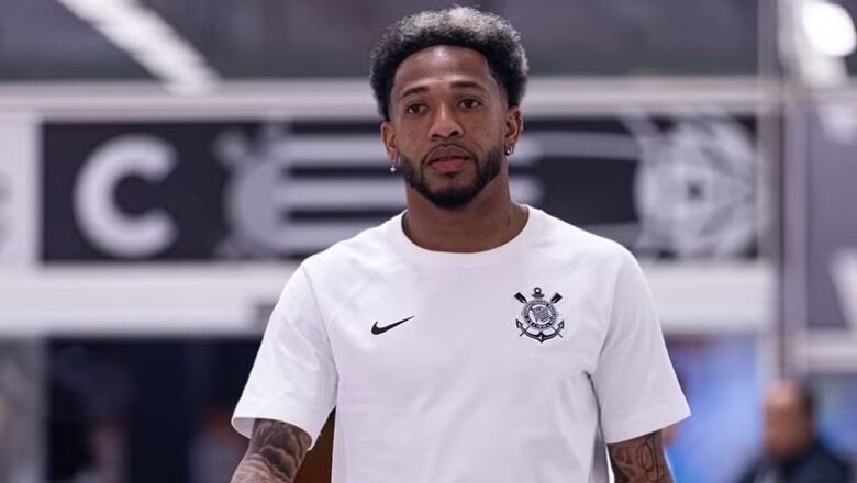 Corinthians encaminha rescisão com Martínez; volante abrirá mão dos vencimentos de 2027