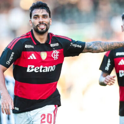Com gol de Paquetá, Flamengo derrota Botafogo e garante vaga na semifinal do Carioca