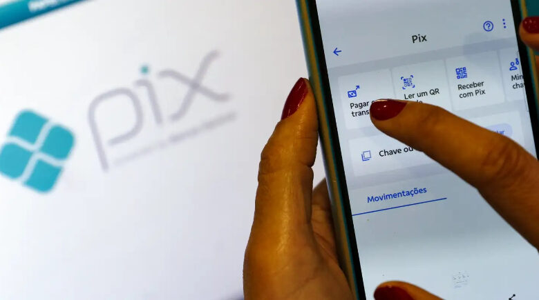 Pix com instabilidade: o que acontece com o dinheiro quando o aplicativo do banco cai?