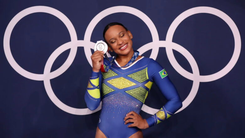 Rebeca Andrade conduzirá Bandeira Olímpica na abertura dos Jogos de Inverno 2026