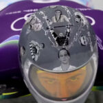 Atleta ucraniano é barrado das Olimpíadas de Inverno por capacete com homenagem a mortos na guerra