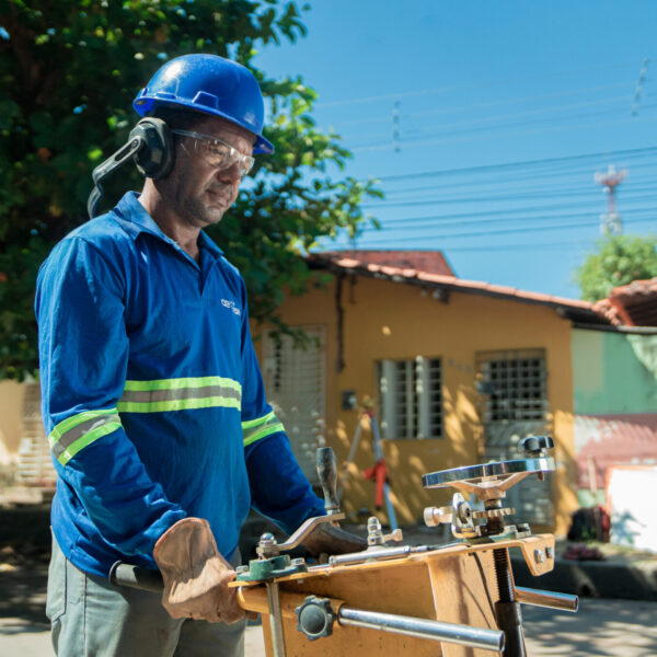 Teresina terá 3 km de nova rede de esgotamento sanitário implantada em sete bairros nesta semana