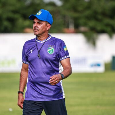 Falta de amistosos vira desafio para o Altos na intertemporada, diz Evandro