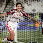 Sob o olhar de Ancelotti, Flamengo atropela o Botafogo pelo Brasileirão