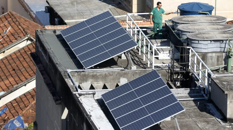 Dr. Francisco propõe e Câmara pode aprovar tarifa zero para energia solar; entenda!