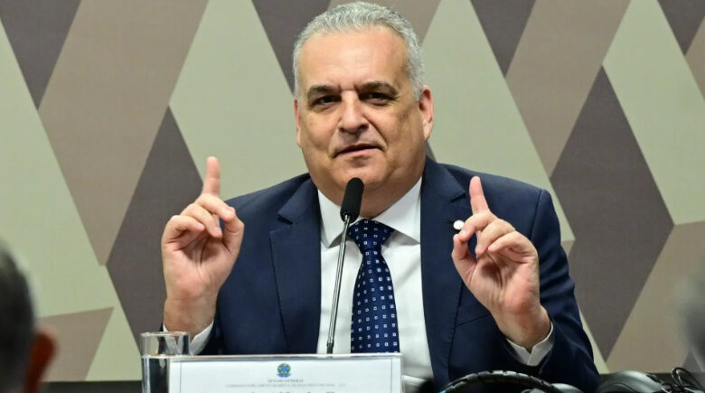 Lindbergh e Soraya acionam PF contra Alfredo Gaspar por suspeita de estupro de vulnerável