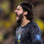 Alisson não é relacionado pelo Liverpool e preocupa para Copa do Mundo