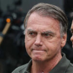 Estado de saúde de Bolsonaro é estável, mas ainda exige cuidados, dizem médicos