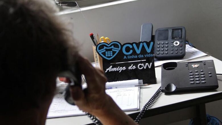 CVV Teresina busca novos voluntários para prestação de apoio emocional