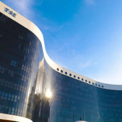 TSE proíbe divulgação de conteúdo novo feito por IA 72 horas antes do pleito